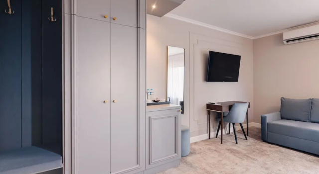 Четырёхместный номер Superior Hotel Meridian