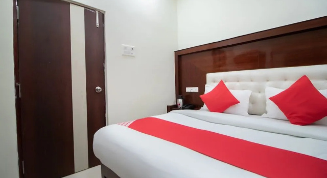 OYO 48380 Hotel Satkar