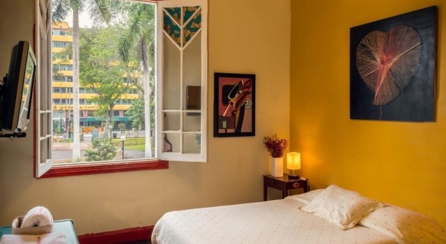 Flying Dog Hostel, Забронировать Хостел Хостелы Лимы, рядом с Парк Кеннеди, Хостел
