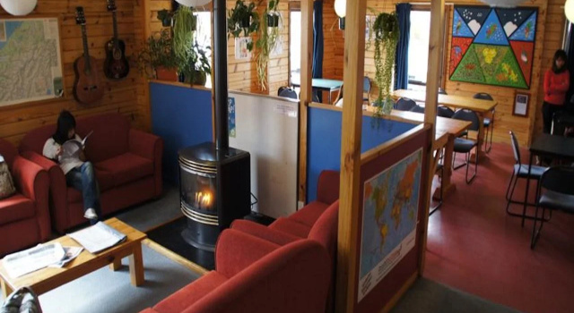 Haka House Hostel Aoraki Mt Cook, Забронировать Хостел Маунт-Кук Mount Cook National Park