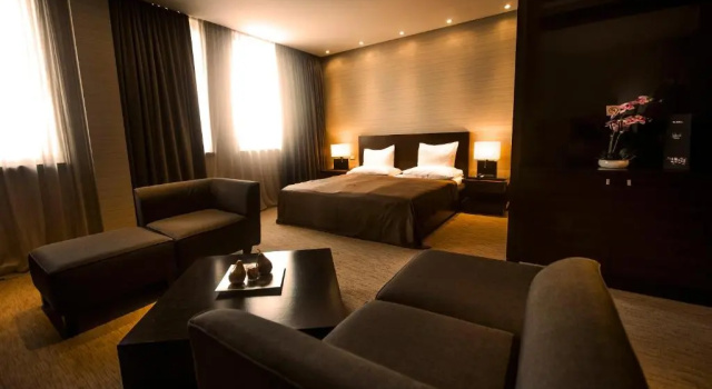 Полулюкс Luxury Hotel Residence