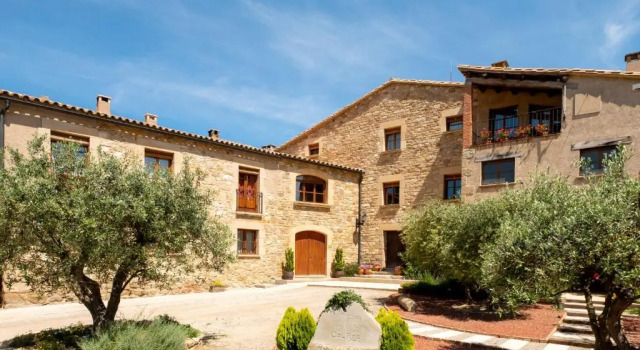 Cal Ros, Rezervați Hotel Calonge de Segarra 