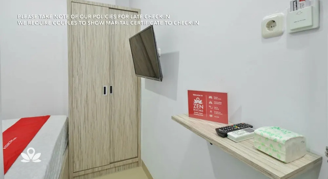 ZEN Rooms Taman Palem Syariah, Book Hotel Cilandak Jakarta