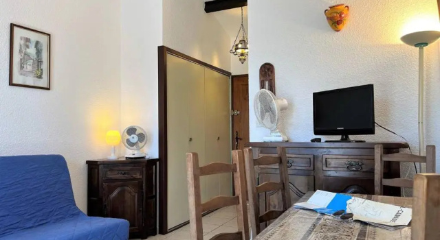 Appartement Le Lavandou, 2 pièces, 4 personnes - FR-1-251-417, Забронировать Апартаменты/квартира Отели Var coast с парковкой, Парковка
