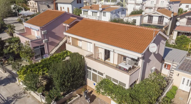 Apartments Holiday near beach, 예약 아파트 Vodice Sibenik-Knin County