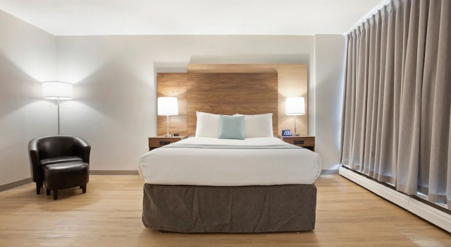 Двухместный номер Standard с балконом и с видом на горы Highliner Hotel