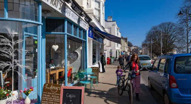 Modern Apartment in Dawlish With Dawlish Coast View