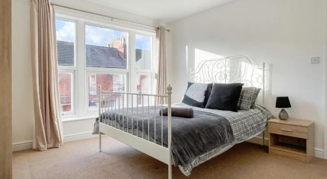 Spacious 2-bed Apartment in Crewe by 53 Degrees Property, ideal for Business & Professionals, FREE Parking - Sleeps 3, Забронировать Апартаменты/квартира Апартаменты Кру, Апартаменты/квартира