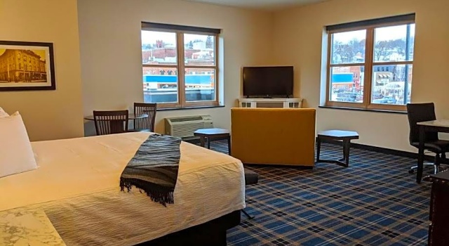 Люкс с видом на город Water Street Inn