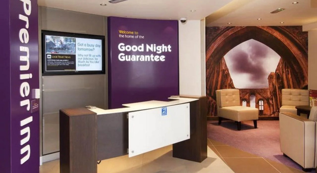 Premier Inn Glastonbury, Забронировать Отель Гластонбери Сомерсет