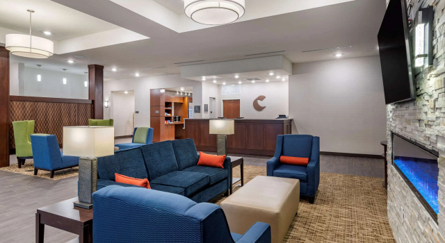 Comfort Suites Newnan, Забронировать Отель Фейрберн Джорджия
