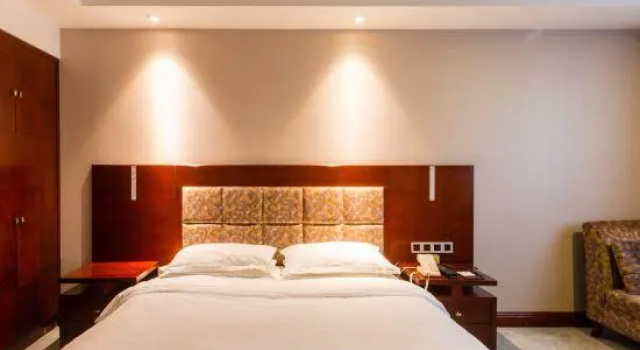 Jinyuan International Hotel, Забронировать Отель Отели Шанрао с парковкой, Парковка