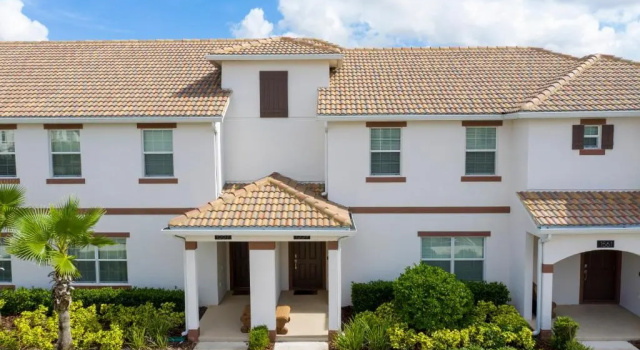 Stunning Four Bedroom w Screened Pool Close to Disney 1559