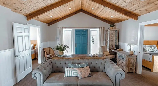 Двухместное сьют-бунгало CALAMIGOS RANCH Resort & Spa