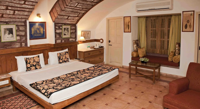 WelcomHeritage Bal Samand Lake Palace, Забронировать Отель Джодхпур штат Раджастхан