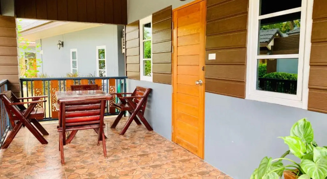 Кровать в общем номере Benwadee Resort Pattaya