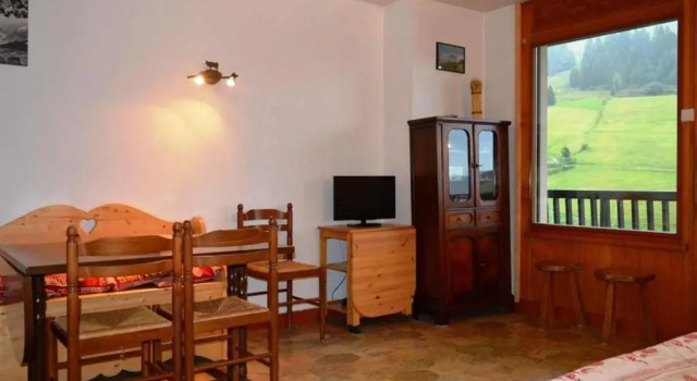 Appartement Le Grand-Bornand, 2 pièces, 5 personnes - FR-1-241-147, Забронировать Апартаменты/квартира Ле-Гран-Борнан Лыжный курорт на озере Анси
