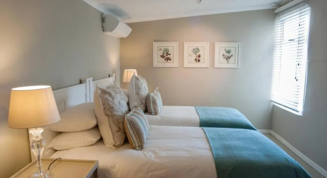 Sneezewood Farm Bed&Breakfast and Self-Catering Cottage, Забронировать Фермерский дом Данди Квазулу-Наталь