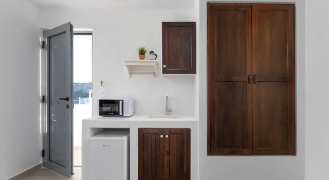 Номер Standard с балконом и с частичным видом на море Stegna Akti