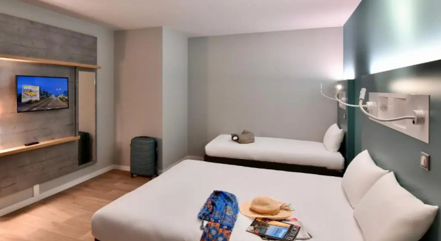 Четырёхместный номер Standard ibis budget Saint Nazaire Centre Gare