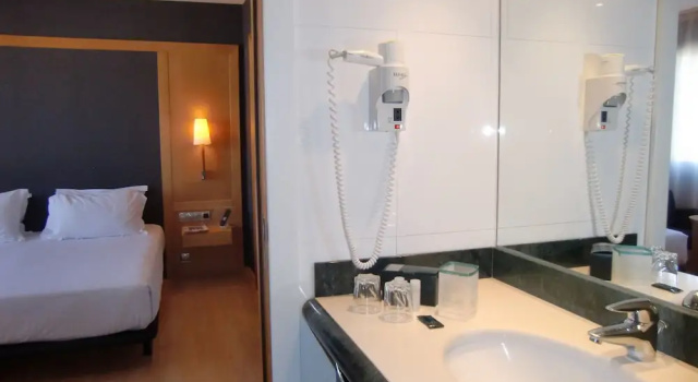 Номер Standard Hotel Barcelona Universal