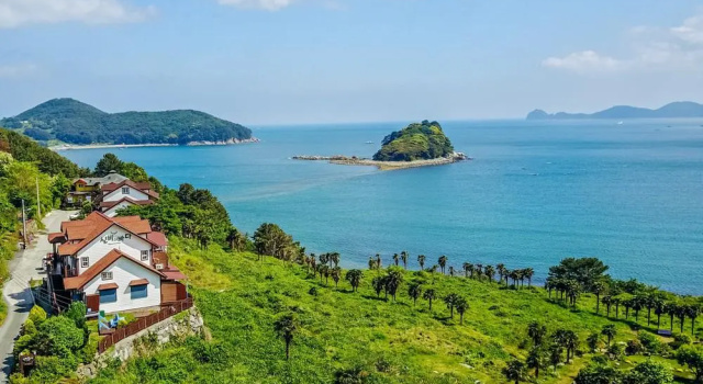 Sinbibada pension, Забронировать Отель Отели Кёнсан-Намдо 4 звезды, 4*