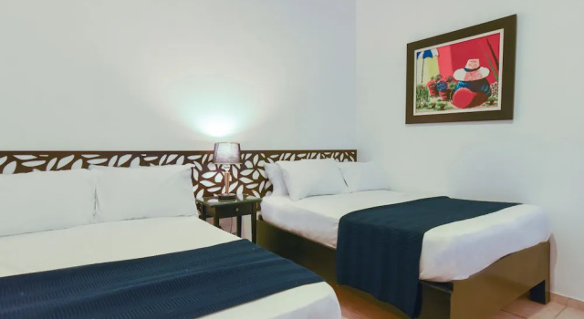 Четырёхместный номер Standard PH 19 Guesthouse Hotel in Gazcue