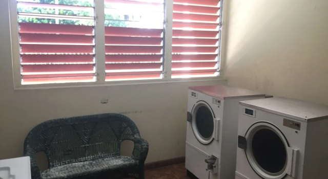 Condado Studio Apt, Забронировать Отель Отели Каролины с парковкой, Парковка