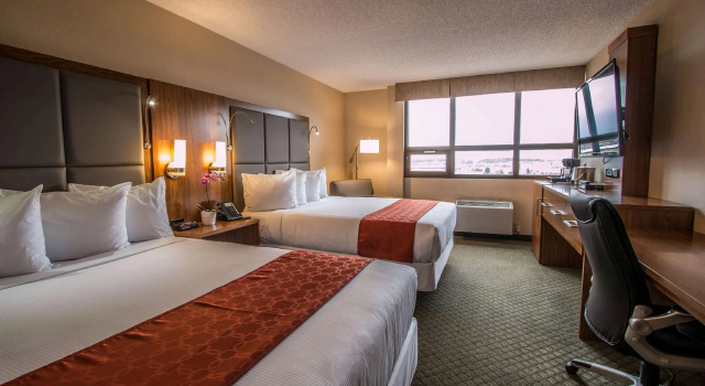 Четырёхместный номер Standard Ramada by Wyndham Northern Grand Hotel & Conference Centre