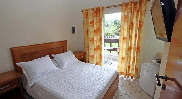 Люкс с балконом Costabela Apart Hotel e Pousada