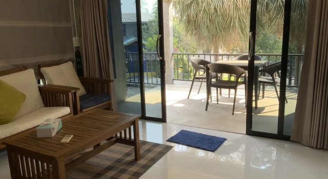 Четырёхместный номер Deluxe Morocco Blue cafe by Chilong River Farm Resort