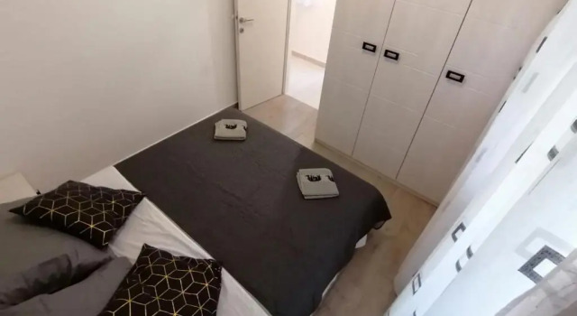 Apartment Antorena, 予約 アパートメント Plano Kastel Stafilic