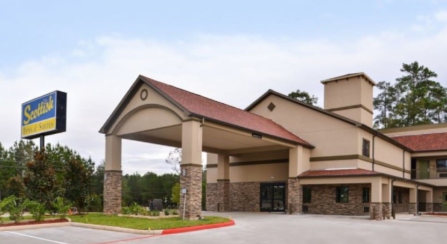Scottish Inn & Suites, Rezerwuj Hotel Conroe Lake Conroe