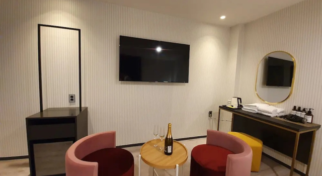 Двухместный номер Premium Brown-Dot Hotel