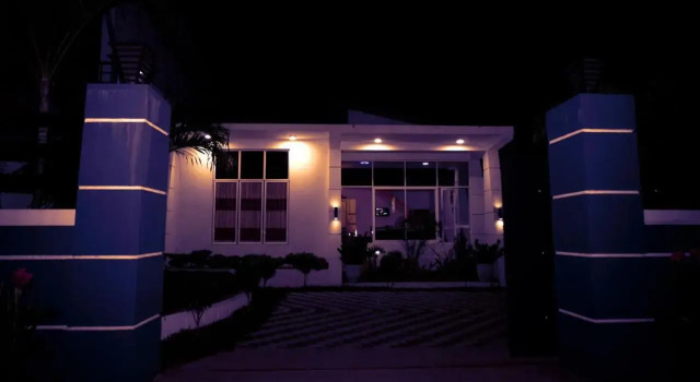 Airport 4 Season Transit Hotel, Rezervasyon Otel Katunayaka Gampaha District