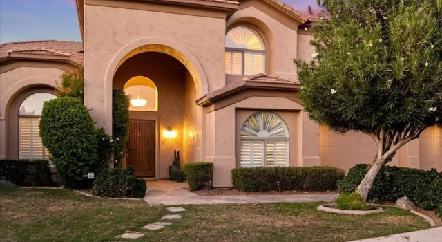 Massive North Scottsdale 6 Bdrm w/ Oasis Backyard!