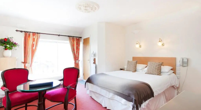 Leeson Bridge Guesthouse