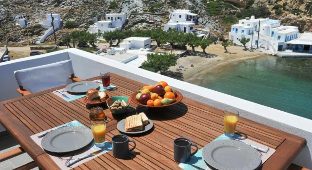 Апартаменты Droufakos’ home, Lux seafront apartment w. View
