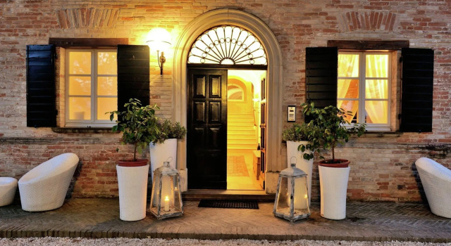 Villa in Montemaggiore with Private Pool, Забронировать Вилла Монтемаджоре-аль-Метауро Марке