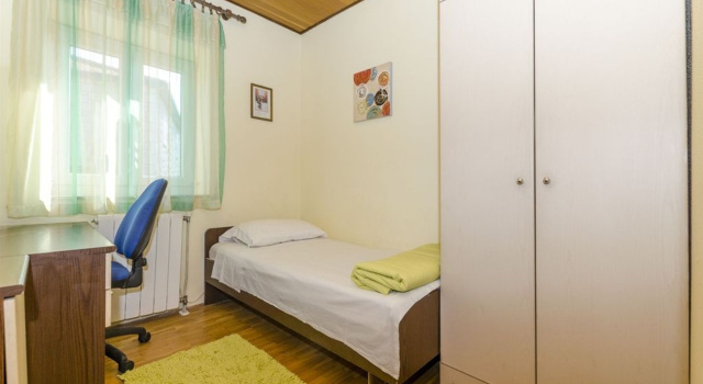 Apartment Lile, Rezerwuj Apartament Hotele w Split Region z parkingiem, Parking