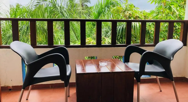 Четырёхместный номер Superior с балконом и с видом на сад Aaradhya Mirissa By Ocean Reach Holidays