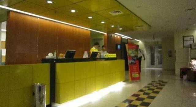 Formule 1 Menteng, Đặt Khách sạn Menteng 