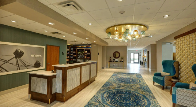 Hampton Inn & Suites Tampa Busch Gardens Area