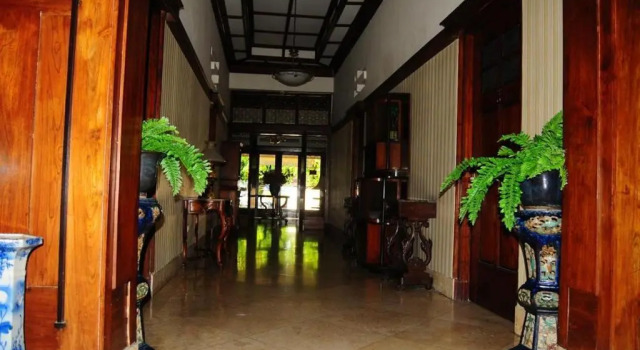 Teras Solo Syariah Guest House, Boek Pension Solo Central Java, in de buurt van Vastenburg Fort