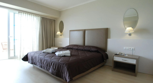 Люкс Prestige Kipriotis Panorama Hotel & Suites by Anayia All Inclusive Resorts