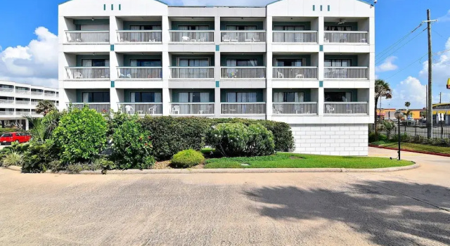 Апартаменты с балконом Casa Del Mar C279 in Galveston