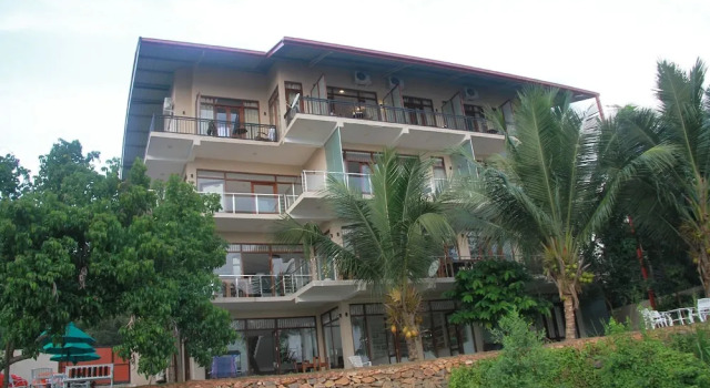 Sanu Lagoon Resort & Spa, Забронировать Курортный отель Отели Тангаллы 3 звезды, 3*