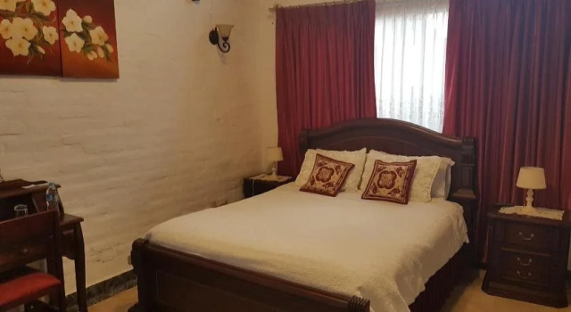 Hostal Maria de Lourdes, Забронировать Отель Отели Табабела с завтраком, Завтраки
