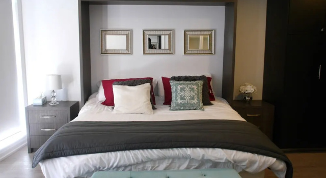 Newly Designed 1BR Condo, Забронировать Отель Отели Greater Toronto Area 3 звезды, 3*