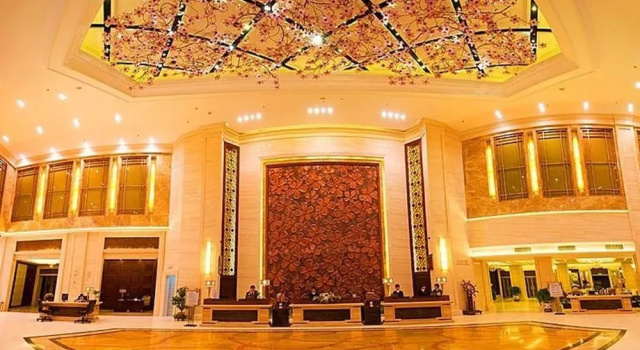 Yichang Taohualing Hotel, Забронировать Отель Отели Ичан 4 звезды, 4*